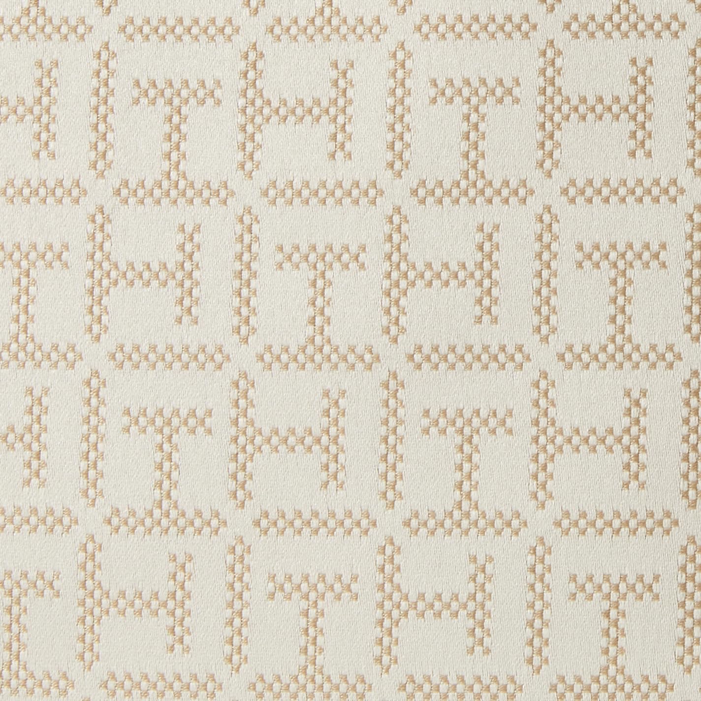 Tommy Hilfiger Womens Jaden Plus Crossbody Bag, Ivory/Clayed Pebble